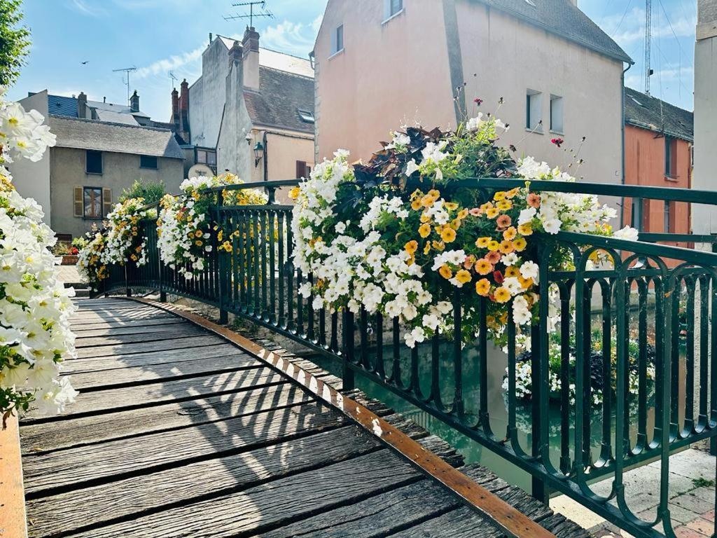 La Perle Apartment Montargis Ngoại thất bức ảnh